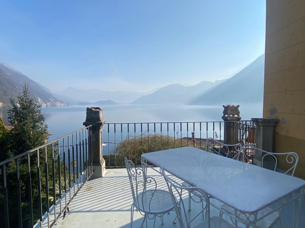 The Comfort - Big Apartment In Villa With Garden And Terrace Argegno Exteriör bild